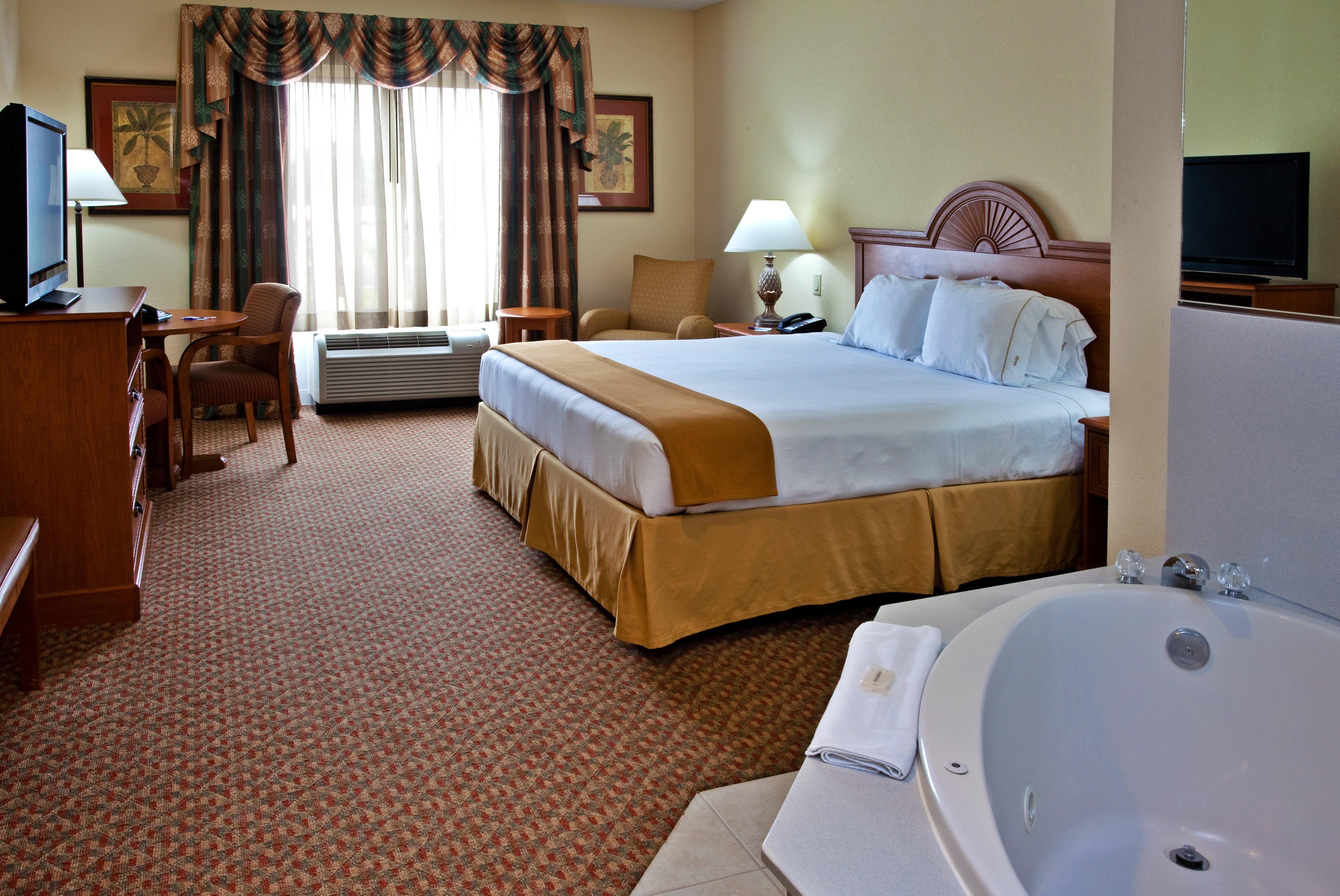 Holiday Inn Express - Spring Hill By Ihg Exterior foto