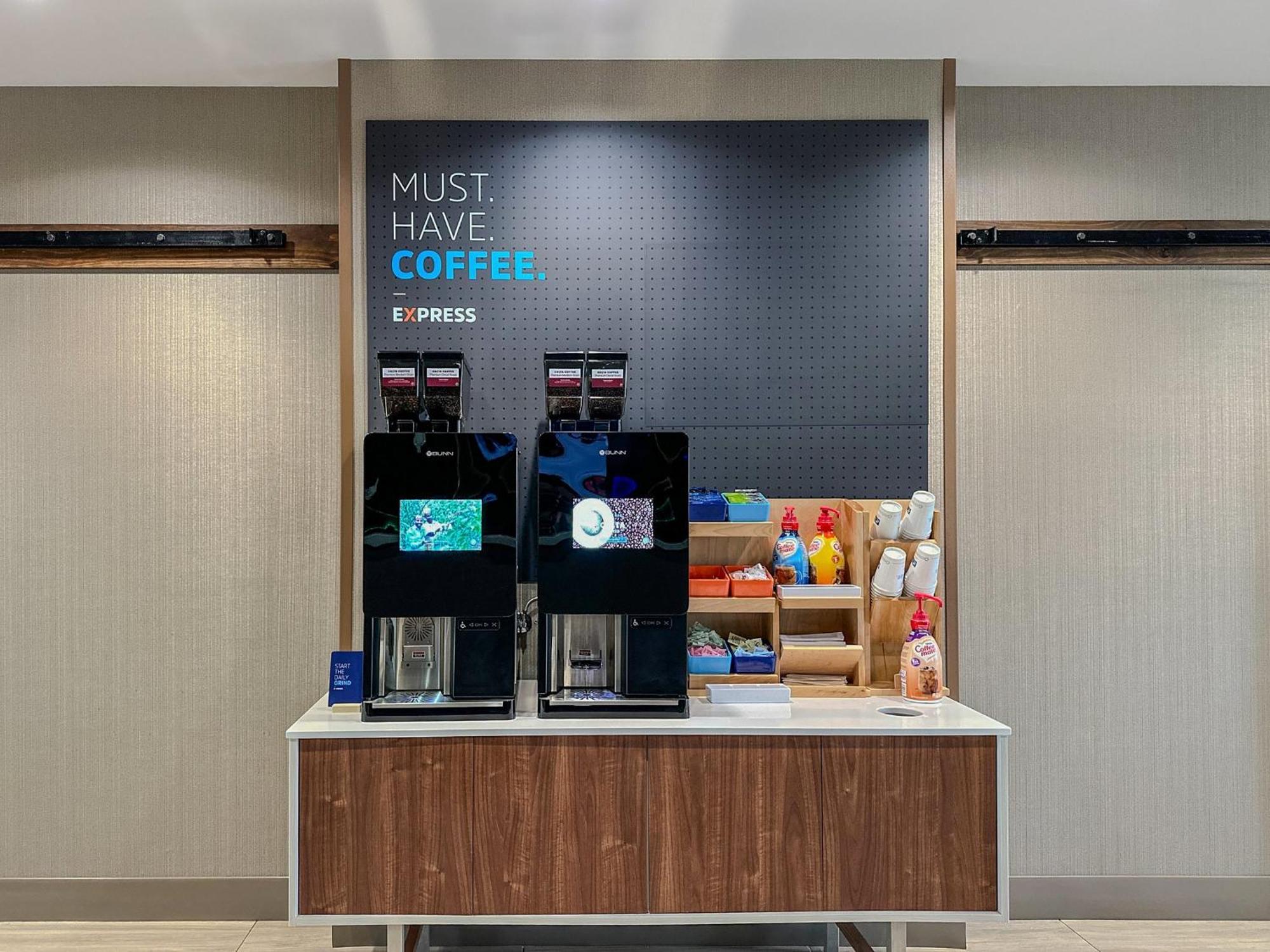 Holiday Inn Express - Spring Hill By Ihg Exterior foto